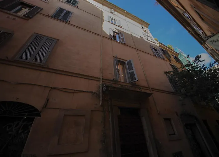 Domus Minelli Navona By Ghor