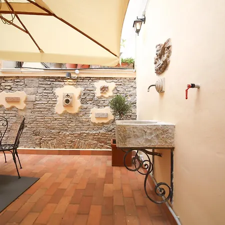 Daire Domus Minelli Navona By Ghor *